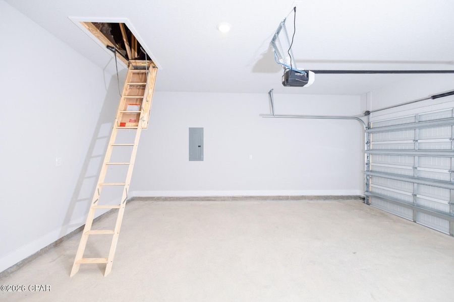 Spacious, unfurnished interior of a new home in Parkbrook, Panama City (Image 14).