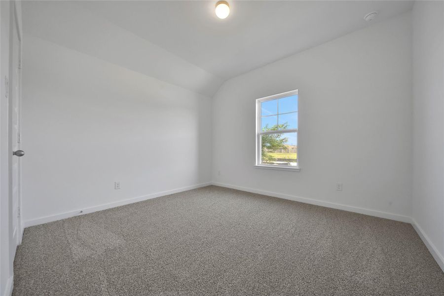 Spacious, unfurnished interior of a new home in , Rosharon (Image 17).