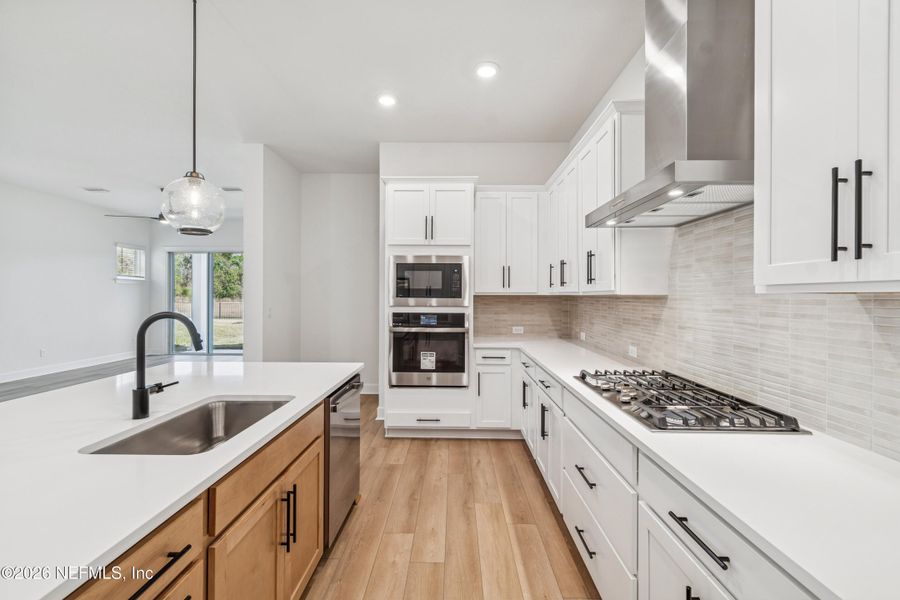 Furnished interior view inside a new home in Granville at eTown 38', Jacksonville (Image 14). Furnished interior view inside a new home in Granville at eTown 38', Jacksonville (Image 14).