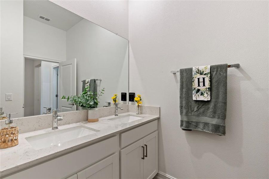 Furnished interior view inside a new home in , Land O' Lakes (Image 40).