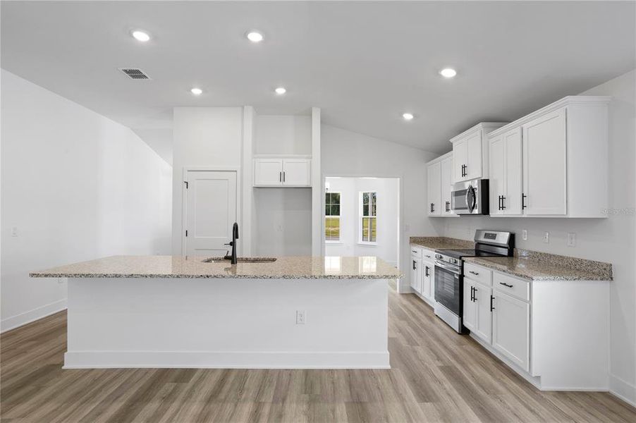 Furnished interior view inside a new home in Kirkland Farms, Alachua (Image 8).