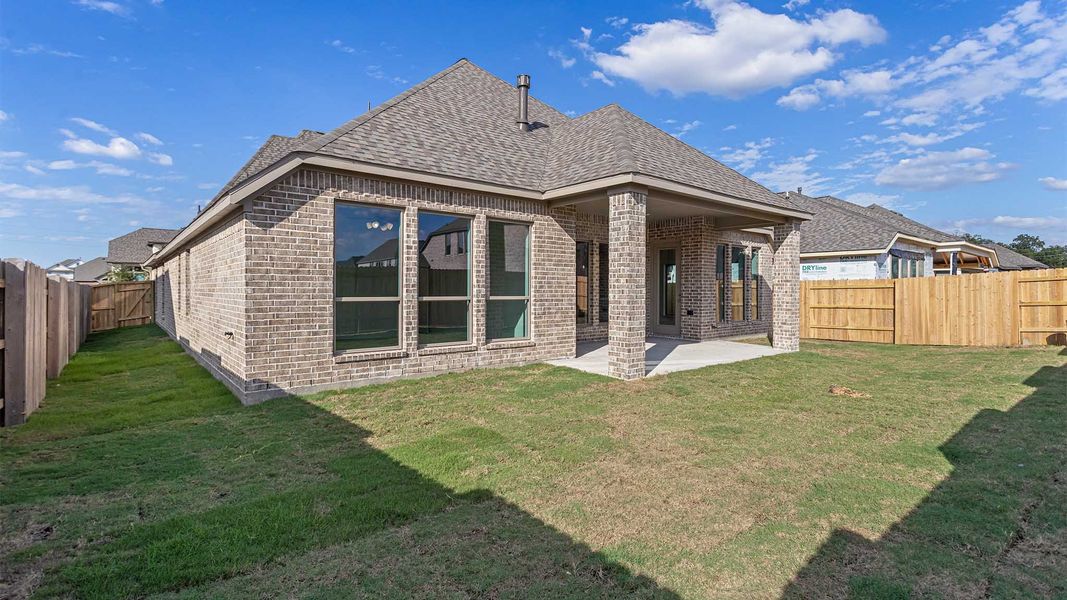 Exterior details and patio area of a home in Elyson, Katy (Image 3).