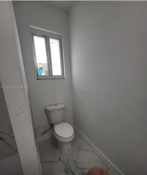 Image 15 of a home in .