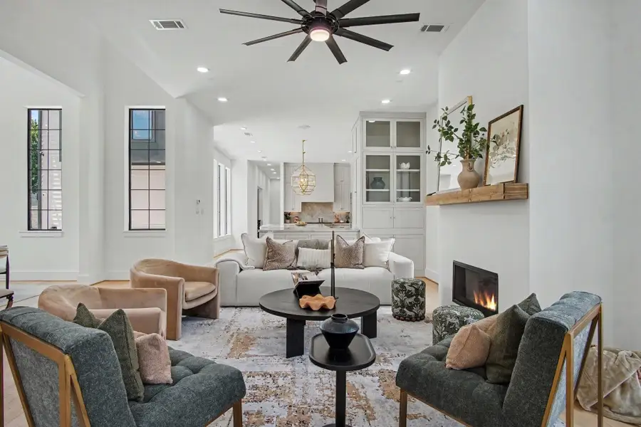 Furnished interior view inside a new home in , Houston (Image 45). Furnished interior view inside a new home in , Houston (Image 45).
