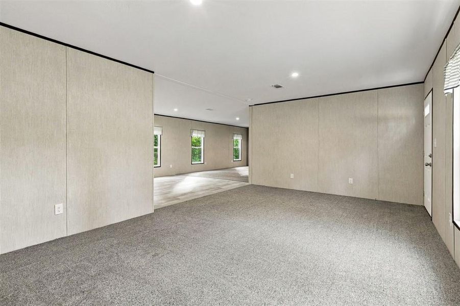 Spacious, unfurnished interior of a new home in , Dawsonville (Image 21).