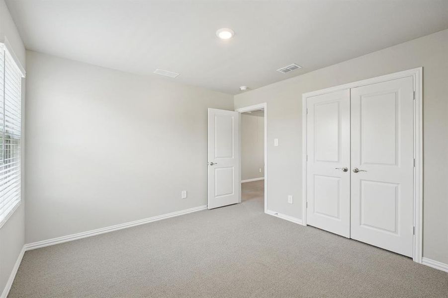 Photo is not of the actual home, but is an inspirational photo of builder’s model home and may depict options, furnishings, and/or decorator features that are not included. Photo is not of the actual home, but is an inspirational photo of builder’s model home and may depict options, furnishings, and/or decorator features that are not included.