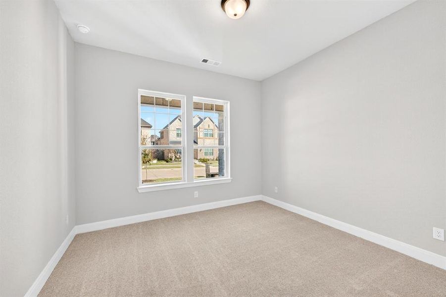 Spacious, unfurnished interior of a new home in Pecan Square - Gardens, Northlake (Image 22). Spacious, unfurnished interior of a new home in Pecan Square - Gardens, Northlake (Image 22).