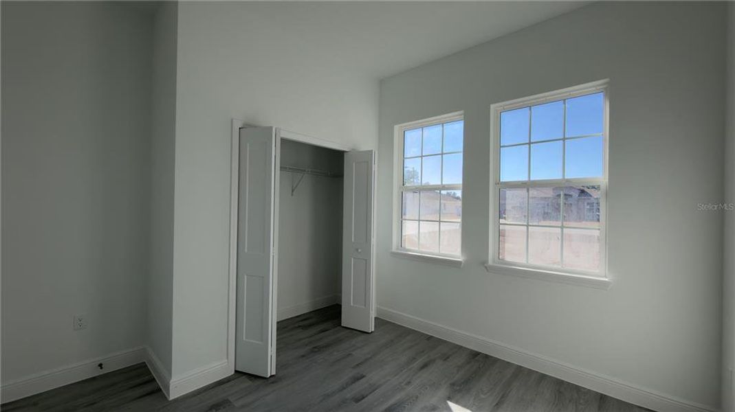 Spacious, unfurnished interior of a new home in , Ocala (Image 32).