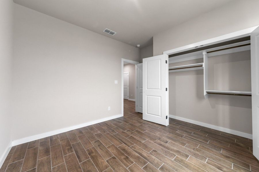 Representative unfurnished interior of a home built from the Sophora by Hakes Brothers in Paloma Ranch, Harlingen (Image 15).