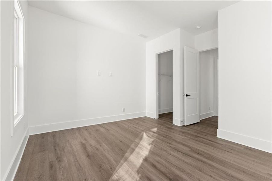 Spacious, unfurnished interior of a new home in , Atlanta (Image 33).