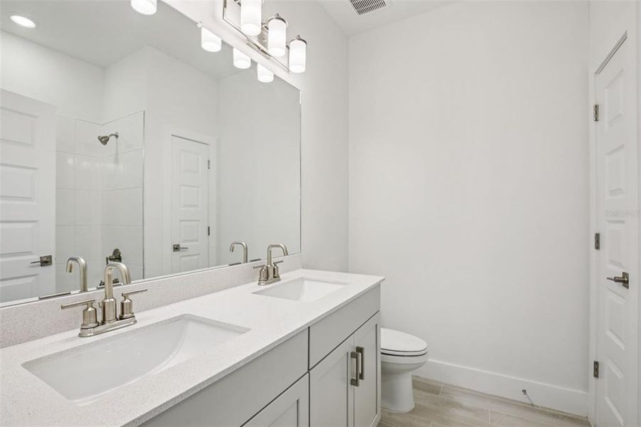 Furnished interior view inside a new home in Magnolia Bay - Reserve Series, Nokomis (Image 6). Furnished interior view inside a new home in Magnolia Bay - Reserve Series, Nokomis (Image 6).