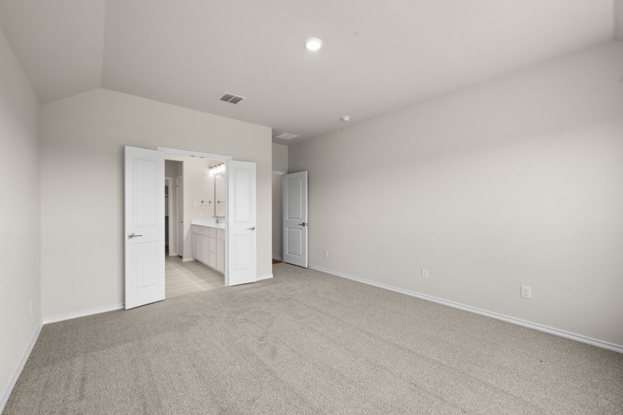 Spacious, unfurnished interior of a new home in Meadow Park at The Meadows, Ponder (Image 23). Spacious, unfurnished interior of a new home in Meadow Park at The Meadows, Ponder (Image 23).
