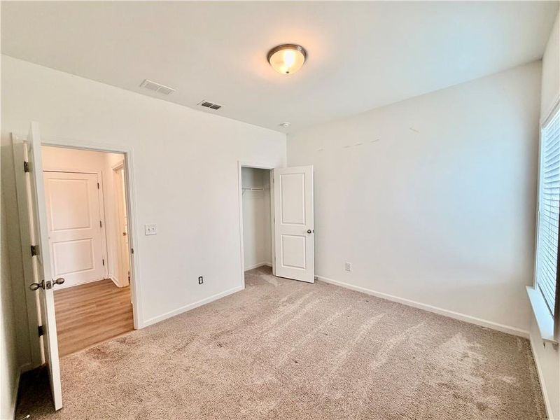 Spacious, unfurnished interior of a new home in Creekside, Dawsonville (Image 23).