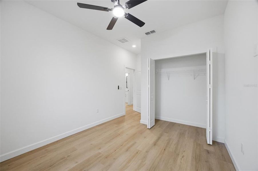Spacious, unfurnished interior of a new home in , Plant City (Image 26). Spacious, unfurnished interior of a new home in , Plant City (Image 26).