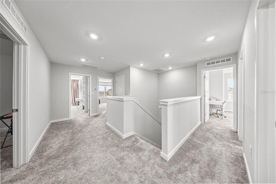 Spacious, unfurnished interior of a new home in , Ocala (Image 22).