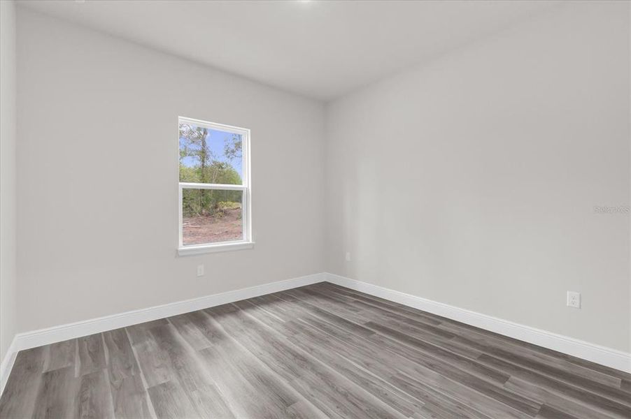 Spacious, unfurnished interior of a new home in , Ocala (Image 30).