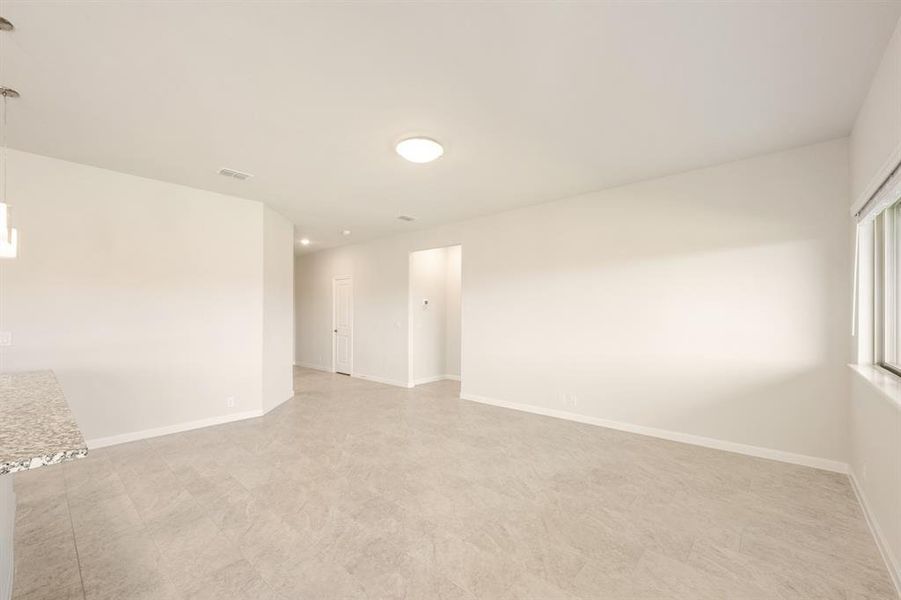 Spacious, unfurnished interior of a new home in Georgetown at Kings Fort 50s, Kaufman (Image 20). Spacious, unfurnished interior of a new home in Georgetown at Kings Fort 50s, Kaufman (Image 20).