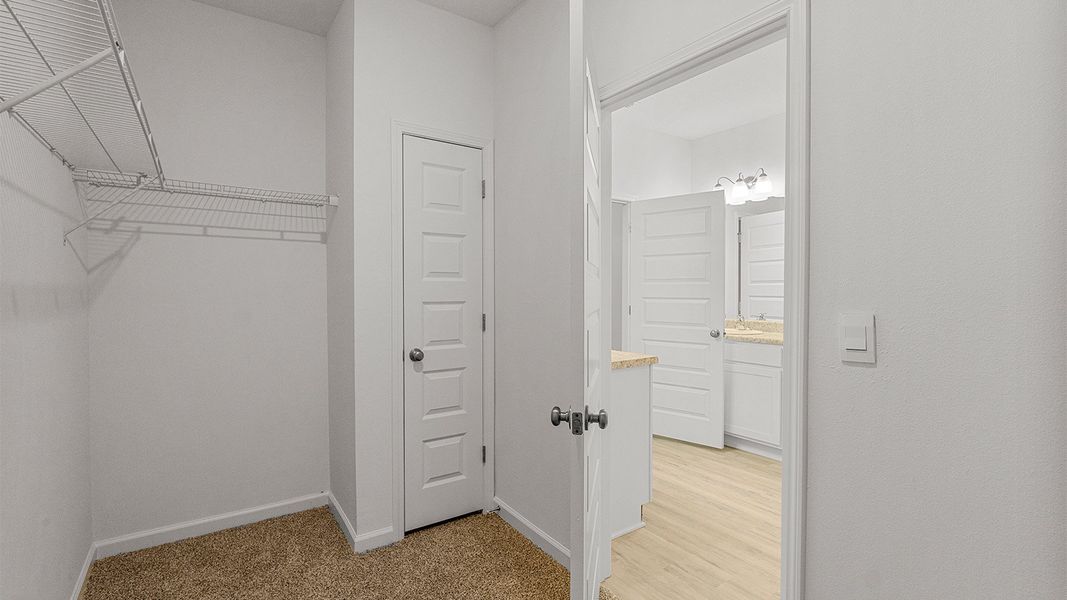 Spacious, unfurnished interior of a new home in Owl's Head East, Freeport (Image 20). Spacious, unfurnished interior of a new home in Owl's Head East, Freeport (Image 20).