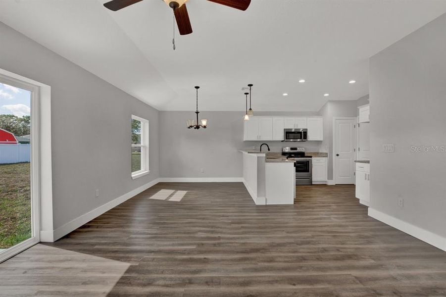 Spacious, unfurnished interior of a new home in , Sebring (Image 12).