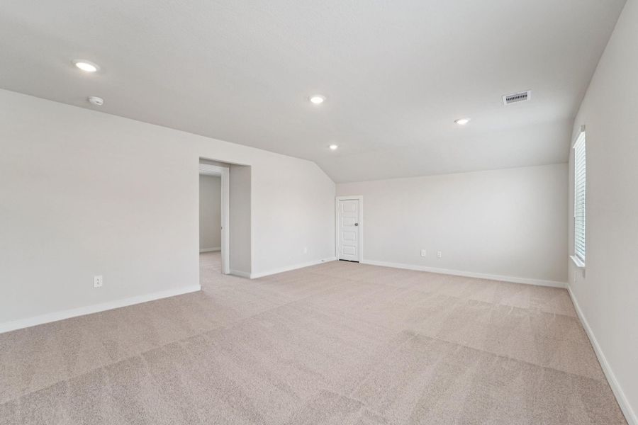 Spacious, unfurnished interior of a new home in Landing Meadows - Traditional Series, New Caney (Image 31). Spacious, unfurnished interior of a new home in Landing Meadows - Traditional Series, New Caney (Image 31).