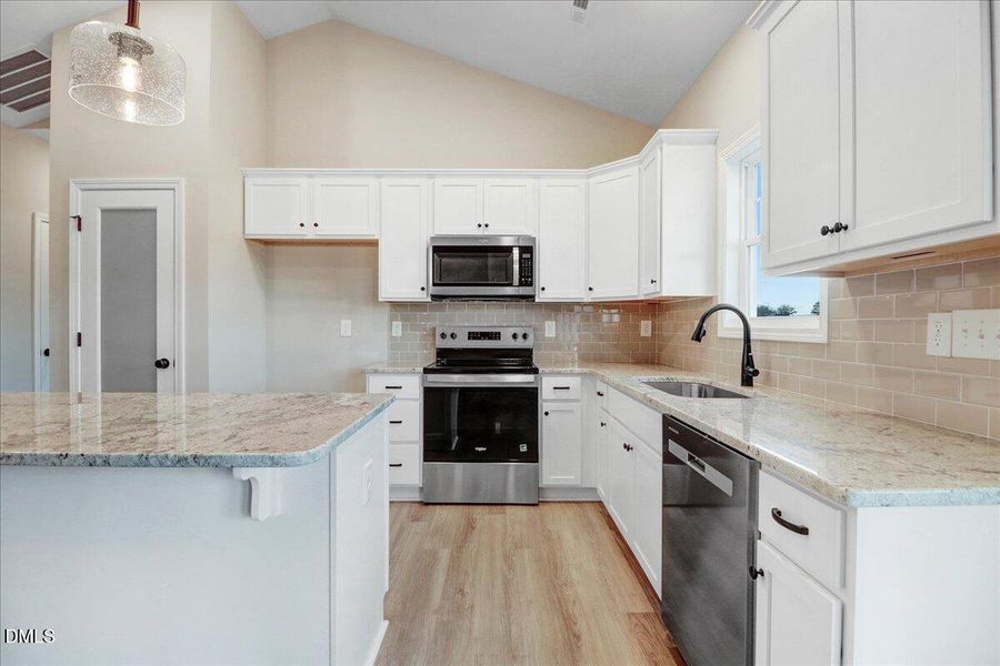 18-9326 Bear Run Ln-18