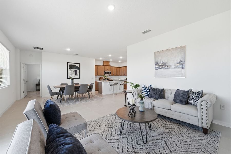 Representative furnished interior of a home built from the Haven by Risewell Homes in Cypress Bluff, Groveland (Image 6).
