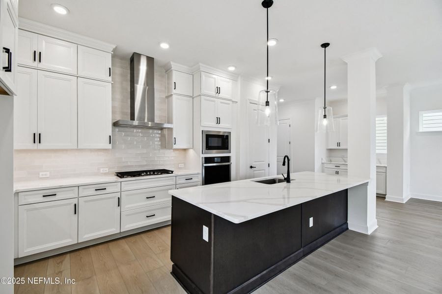 Furnished interior view inside a new home in Seven Pines 40' Front Entry, Jacksonville (Image 3). Furnished interior view inside a new home in Seven Pines 40' Front Entry, Jacksonville (Image 3).