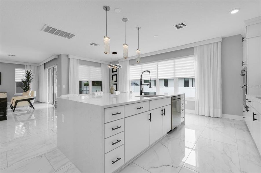 Furnished interior view inside a new home in , Orlando (Image 34).