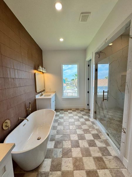 Furnished interior view inside a new home in , Freeport (Image 6).