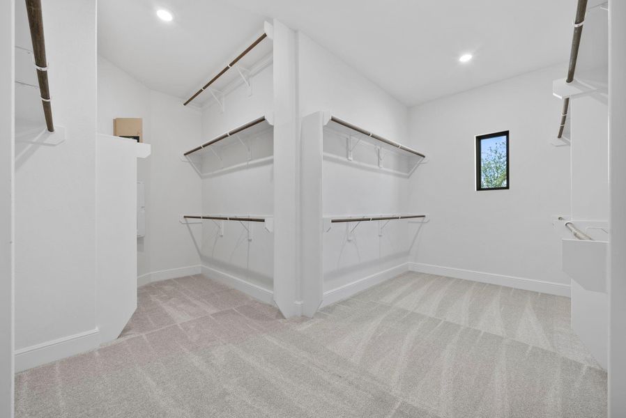 Spacious, unfurnished interior of a new home in Harvest Green, Richmond (Image 31).