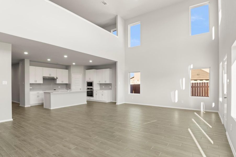 Spacious, unfurnished interior of a new home in Oaks at San Gabriel, Georgetown (Image 17).