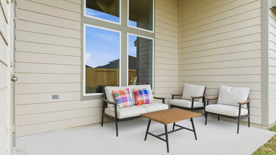 Exterior details and patio area of a home in Evergreen, Rosenberg (Image 2). Exterior details and patio area of a home in Evergreen, Rosenberg (Image 2).