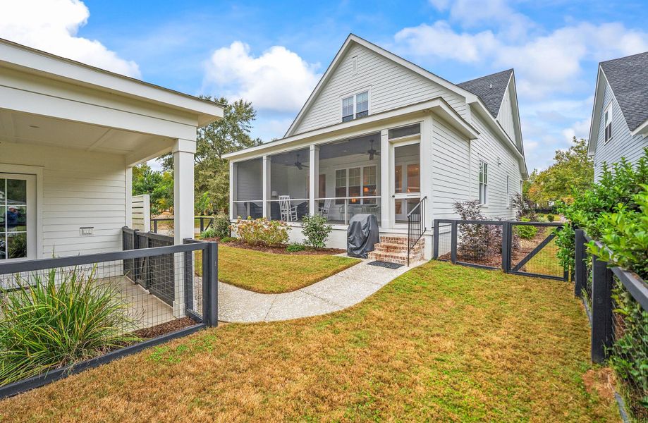 Exterior details and patio area of a home in , Beaufort (Image 26).