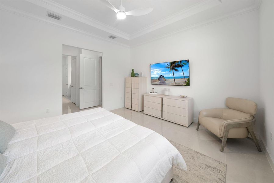 81-web-or-mls-PET06109 81-web-or-mls-PET06109
