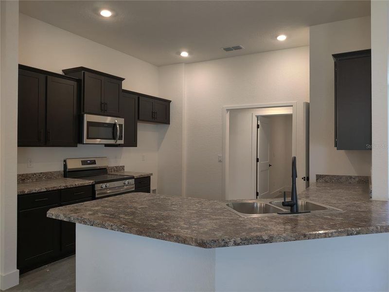 Furnished interior view inside a new home in Sugarmill Woods, Homosassa (Image 8). Furnished interior view inside a new home in Sugarmill Woods, Homosassa (Image 8).
