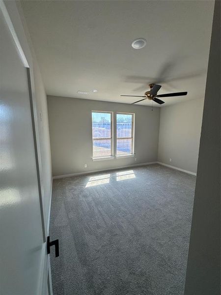 Spacious, unfurnished interior of a new home in , Weatherford (Image 7).