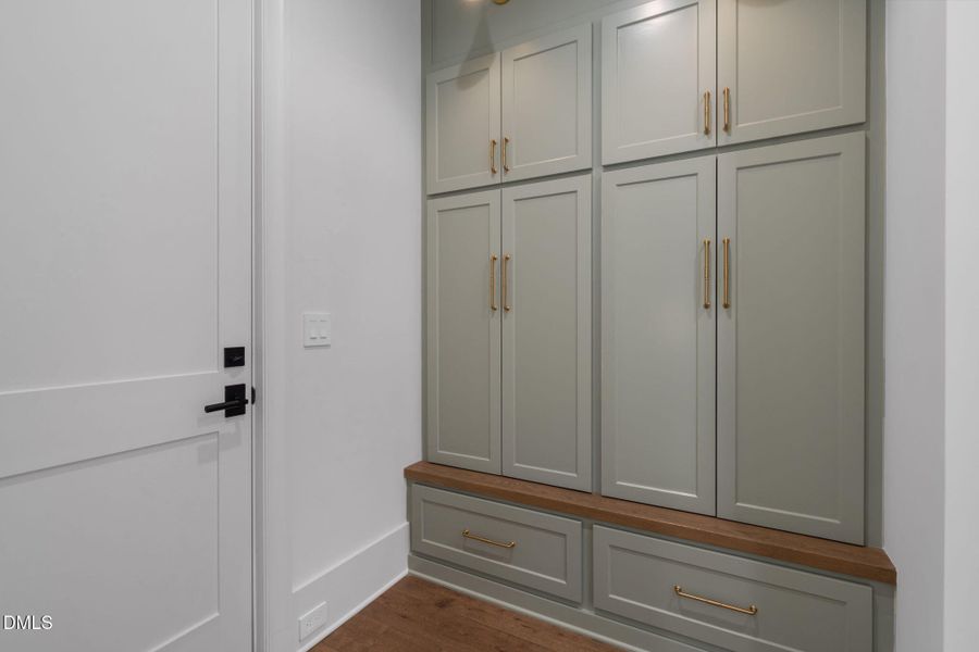 37-web-or-mls-untitled-22 37-web-or-mls-untitled-22