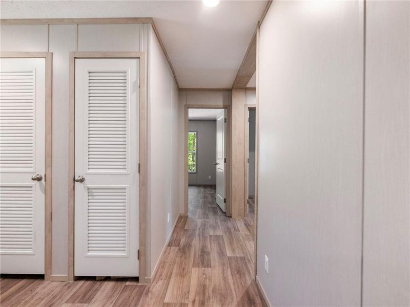 Spacious, unfurnished interior of a new home in , Gainesville (Image 28).