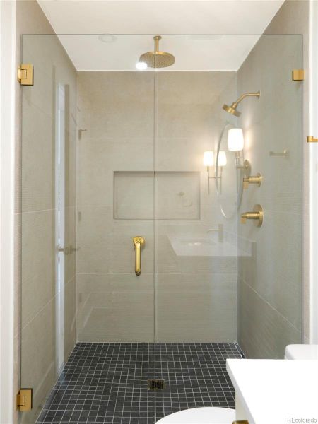 Image 39 of a home in .