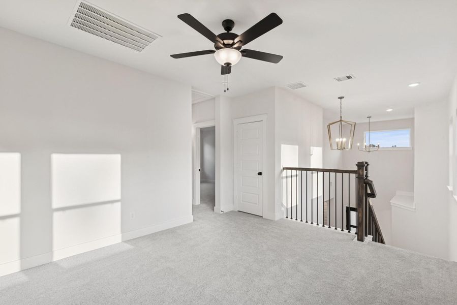 Spacious, unfurnished interior of a new home in The Highlands 40', Porter (Image 18).