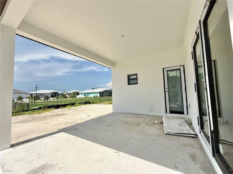 Exterior details and patio area of a home in , Port Charlotte (Image 4).