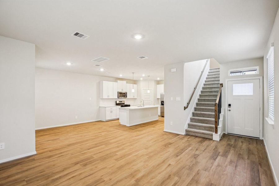 Spacious, unfurnished interior of a new home in Pinewood Trails - City Series, Atascocita (Image 23).