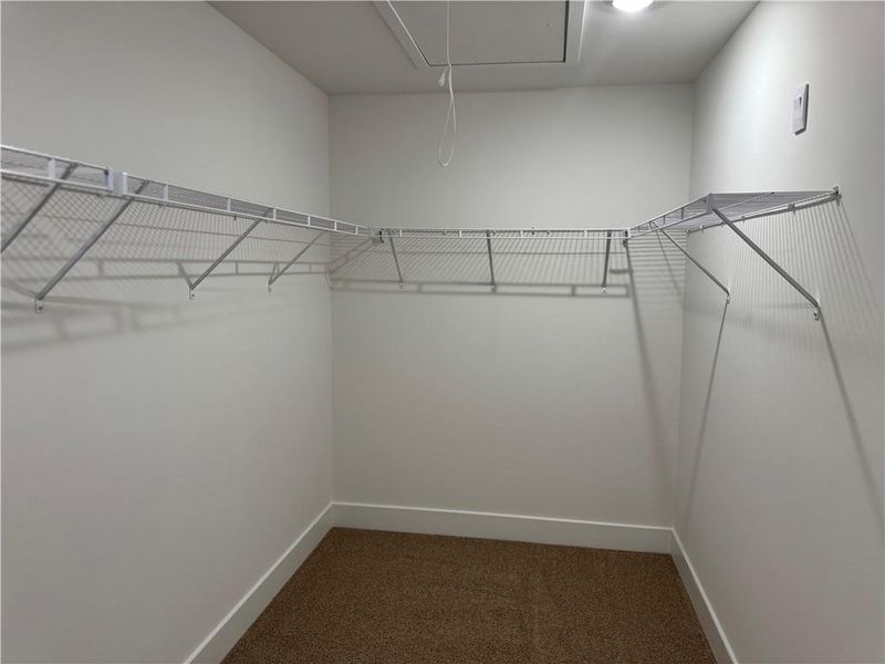 Spacious, unfurnished interior of a new home in Thunder Ridge, Dawsonville (Image 25). Spacious, unfurnished interior of a new home in Thunder Ridge, Dawsonville (Image 25).