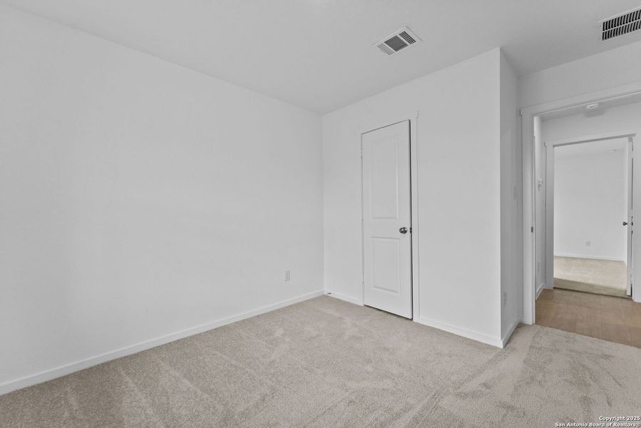 Spacious, unfurnished interior of a new home in , New Braunfels (Image 20). Spacious, unfurnished interior of a new home in , New Braunfels (Image 20).