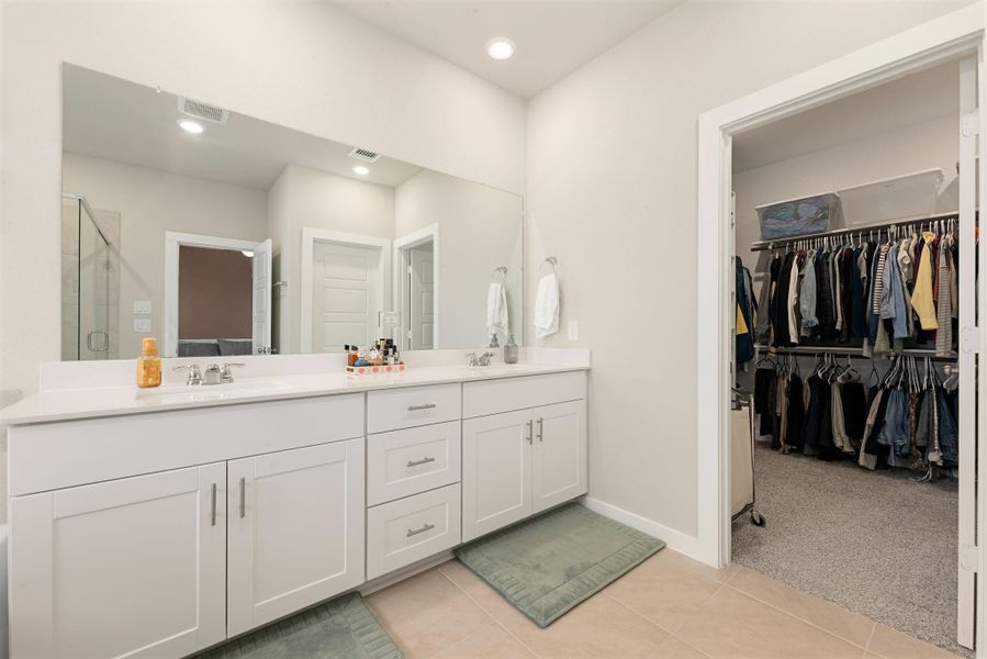 Furnished interior view inside a new home in Dunvale Village - Townhome Collection, Houston (Image 8). Furnished interior view inside a new home in Dunvale Village - Townhome Collection, Houston (Image 8).