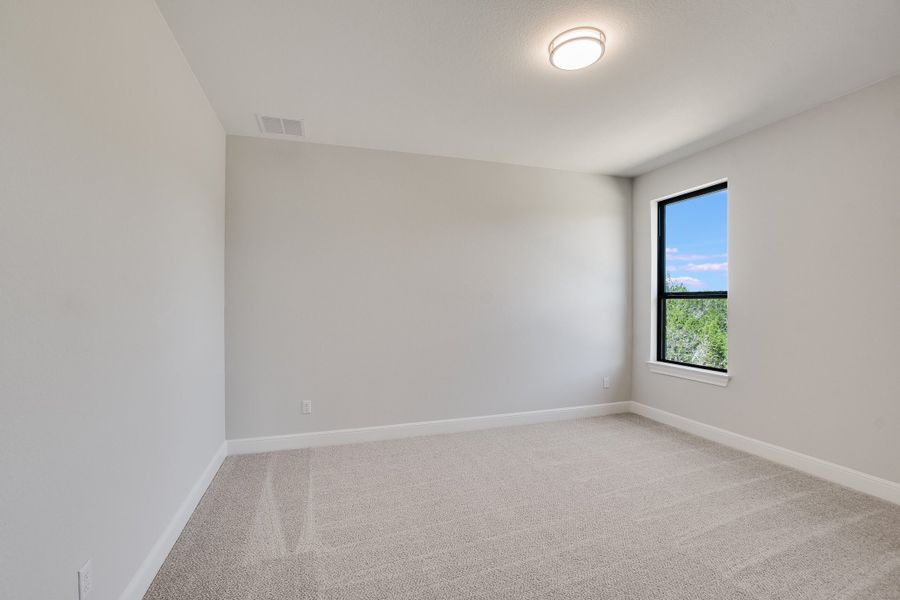 Representative unfurnished interior of a home built from the San Simeon I by Giddens Homes in Clearwater Ranch, Liberty Hill (Image 503).