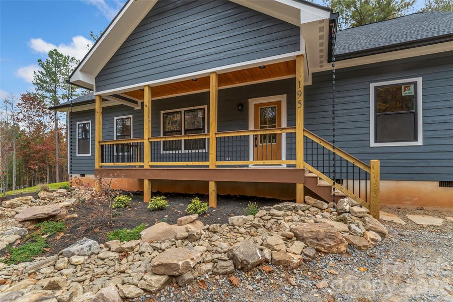 Exterior details and patio area of a home in , Nebo (Image 27).