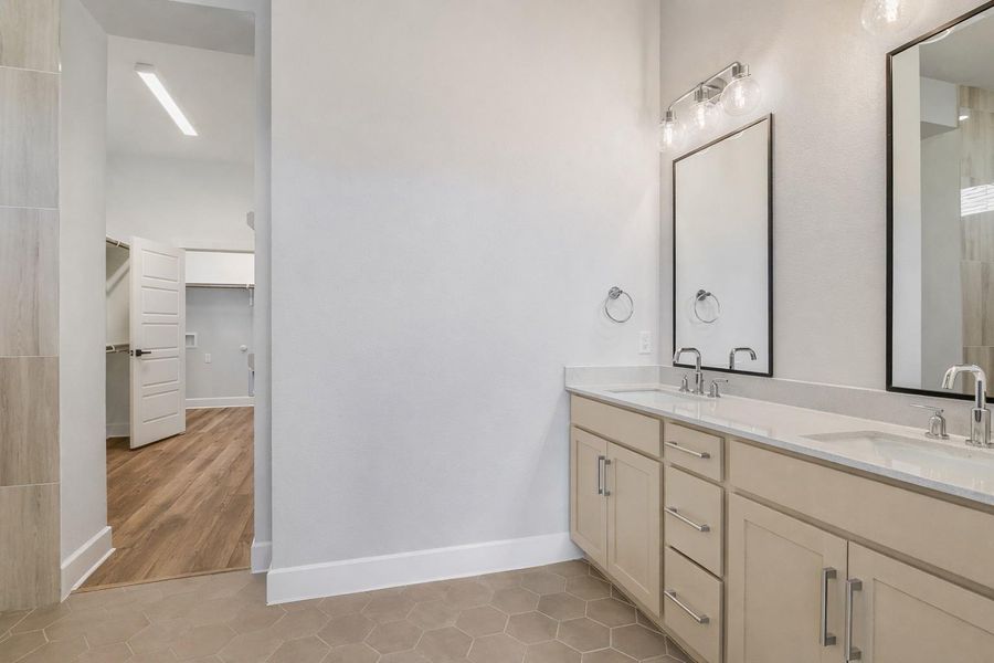 Shiloh Owner's Bathroom  (photo is of a similar home with similar design features; actual design features may vary)