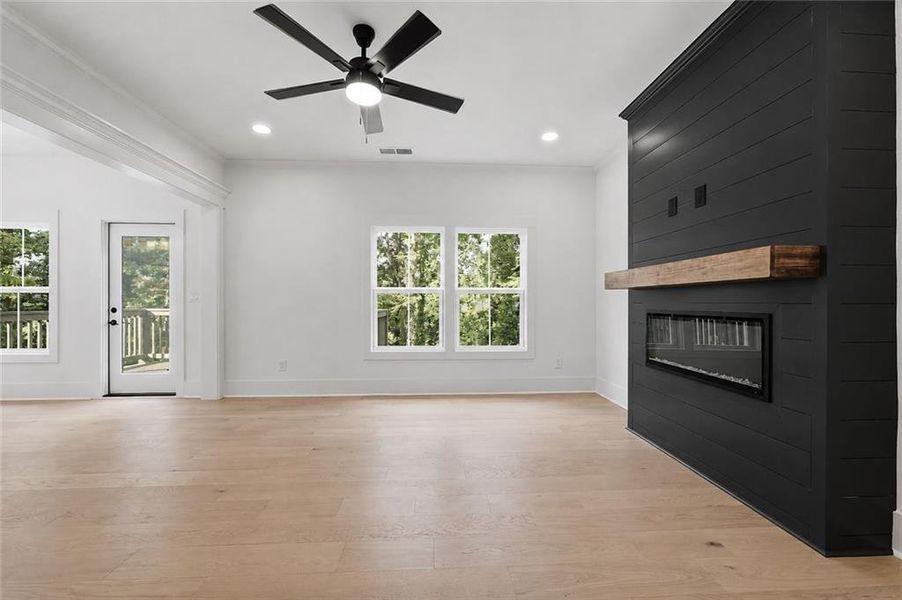 Spacious, unfurnished interior of a new home in , Gainesville (Image 39).