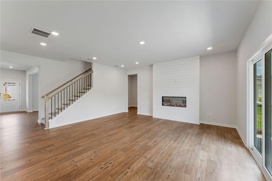 Spacious, unfurnished interior of a new home in Parkview Estates, South Fulton (Image 18).